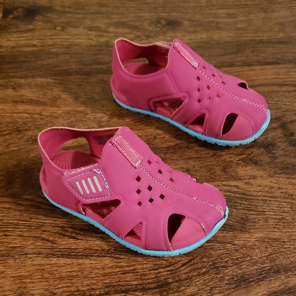 Pink Kids Sandals 7/8
